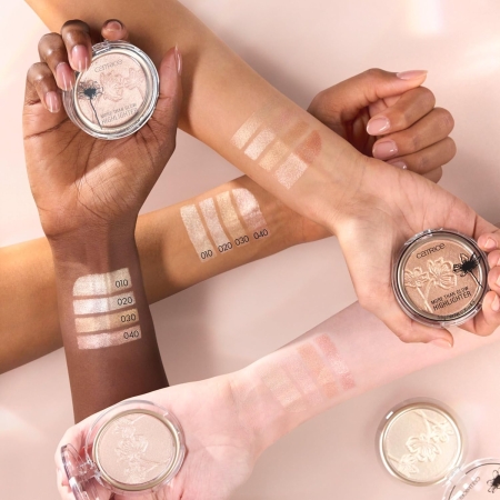 Phấn bắt sáng Catrice More Than Glow Highlighter