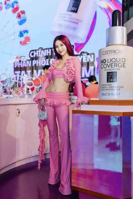 CHỊ “ĐẸP” QUỲNH ANH SHYN SIÊU “SLAY” - BẤT NGỜ  “BỊ ĐÁNH ÚP” KHI ĐÓN SINH NHẬT TUỔI MỚI NGAY TẠI SÂN CHƠI HỆ “ĐẸP” CỦA CATRICE & ESSENCE
